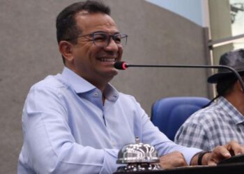 Compromisso: Prefeito Adailton sanciona leis que destinam mais de 1,3 milhões em subvenções para instituições