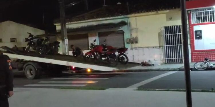 Seis homens são presos em flagrante pela Polícia Militar ao adulterar escapamentos e cometer crime de trânsito em São Cristóvão