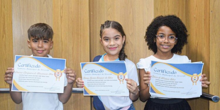 Alunos da rede municipal são premiados no Concurso de Poesia Governador Marcelo Déda