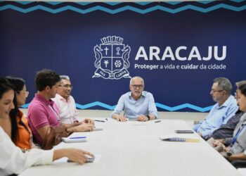 Prefeito Edvaldo acompanha andamento de projetos do programa Aracaju Cidade do Futuro