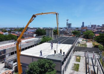 Reforma e ampliação da Emef José Antônio da Costa Melo avança com concretagem de vigas e lajes