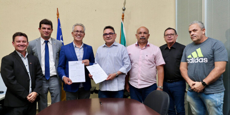 Prefeitura de São Cristóvão assina termos de cooperação com a SSP para fortalecer segurança na cidade