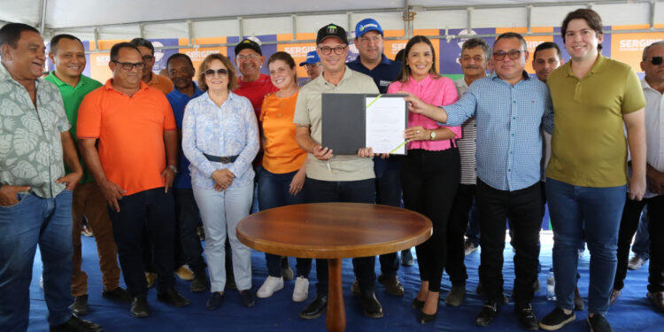 “A Adutora do Leite será a redenção do sertão com mais de 90 quilômetros de extensão”, afirma Fábio Mitidieri em Poço Redondo