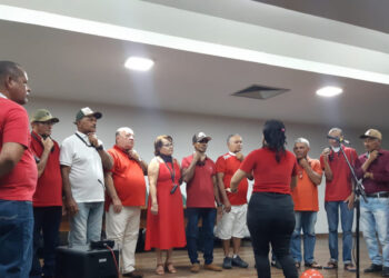 Projeto desenvolvido na oncologia do Huse promove melhoria na qualidade de vida de pacientes que removeram as cordas vocais