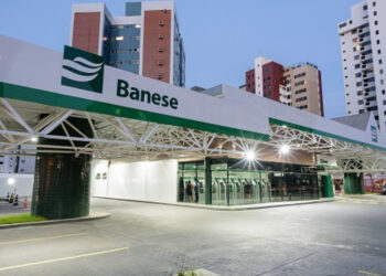 Banese lança linha de crédito para servidores públicos com foco no verão sergipano