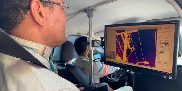 Plano verão: Energisa realiza lavagem da rede elétrica nas regiões litorânea