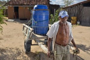 6 a cada 10 moradias rurais no país não dispõem de acesso a rede de água tratada no Brasil