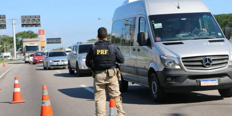 PRF contabiliza 90 mortes em rodovias federais no feriado de Natal