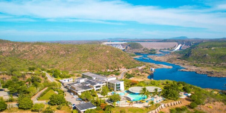 Deso programa medidas para evitar desabastecimento em Canindé do São Francisco durante manutenção da Codevasf