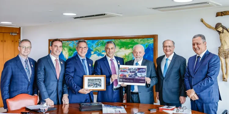 Montadoras de automóveis anunciam R$ 10 bi de investimentos no Brasil