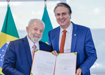 Lula sanciona lei que cria poupança para estudantes do ensino médio