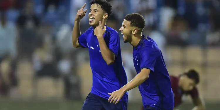 Cruzeiro, Flamengo, Coritiba e Aster chegam às quartas da Copinha