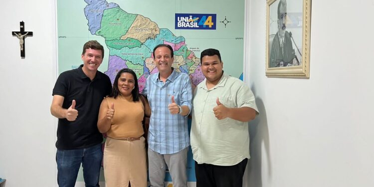 Prefeito  de Telha anuncia chegada de vereadora ao agrupamento