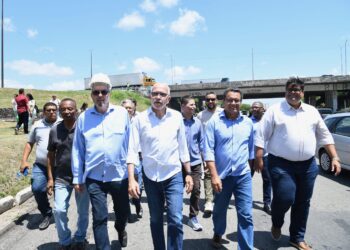 Edvaldo autoriza início da reestruturação da avenida Tancredo Neves