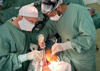Hospital de Cirurgia realiza 1ª cirurgia cardiovascular minimamente invasiva