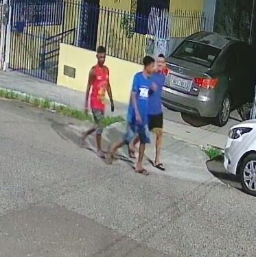 Polícia Civil divulga imagens de autores de furto de motocicleta na Região Central de Aracaju