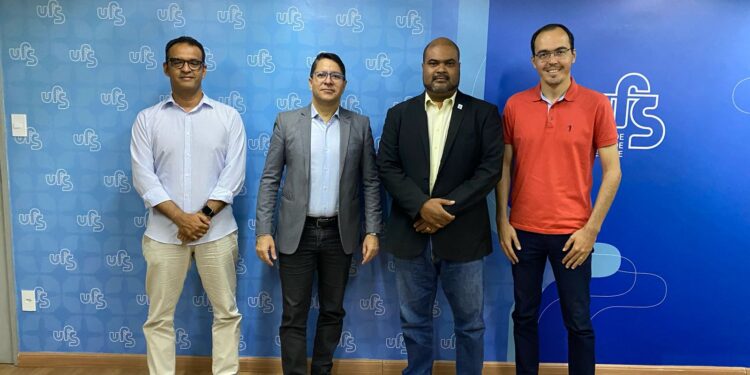 Ricardo Marques se reúne com reitor da UFS para tratar sobre bonificação regional
