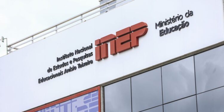 SINTESE pede informações sobre fraudes em matrícula de municípios sergipanos ao Inep