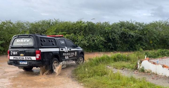 Polícia Civil prende suspeito de roubo a motociclista por aplicativo em Socorro