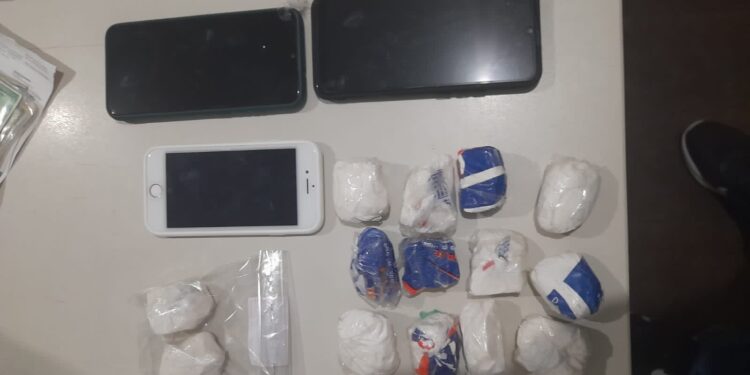 Polícia Civil flagra suspeitos de tráfico de drogas em Estância