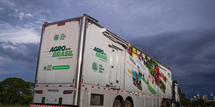 Carreta Agro pelo Brasil proporcionará experiências imersivas durante o Sealba Show 2024