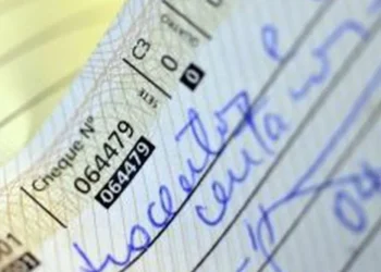 Uso de cheque recua pelo 23º ano seguido, atesta Febraban