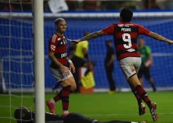 Flamengo estreia com goleada no Campeonato Carioca