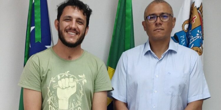 Concurso Público: Camilo solicita inclusão de sociologia, filosofia, dança, artes e outras áreas ao secretário de Educação