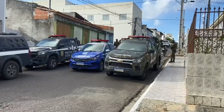 Operação Jardim: Ação conjunta cumpre mandados de prisão e busca contra investigados por homicídio, roubos e tráfico de drogas em Itabaianinha