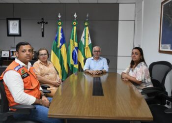 Prefeito Edvaldo anuncia concessão de auxílio emergencial para vítimas do desabamento
