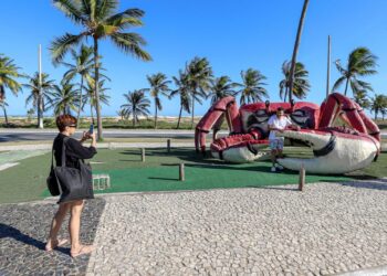 Organização, beleza e cultura: turistas destacam encantos ao visitarem Aracaju