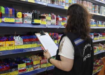 Procon Aracaju divulga lista exemplificativa de materiais escolares que não podem ser solicitados e orienta os consumidores