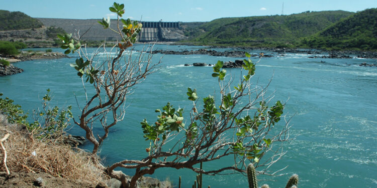 Rio São Francisco tem papel fundamental no abastecimento de água para os sergipanos