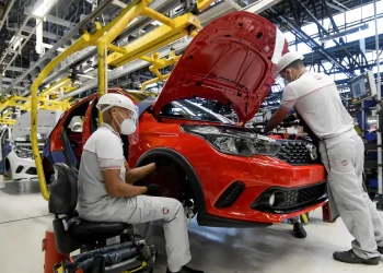 Fenabrave diz que vendas de veículos cresceram 12,02% em 2023