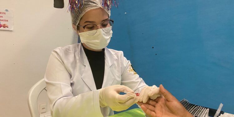 SOCORRO: Secretaria Municipal de Saúde instala ponto de distribuição de preservativo e realização de teste rápido no Shopping Prêmio