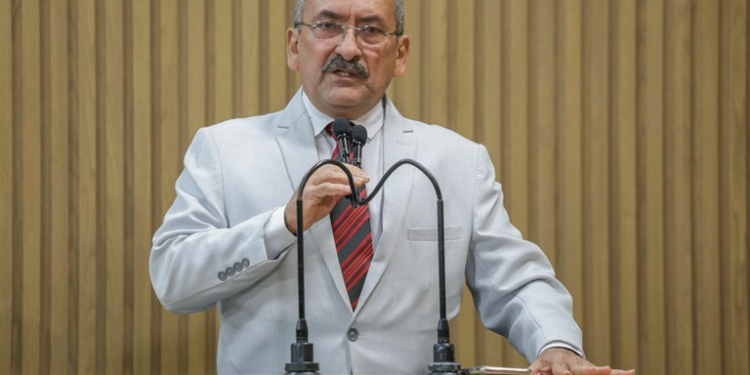 Vereador Cicero do Santa Maria afirma que 2024 será de muito trabalho pelos aracajuanos 