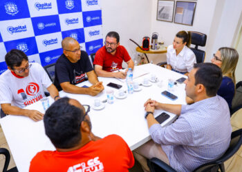 Gestão Municipal concede reajuste no piso nacional do Magistério: Salário-base ultrapassa R$ 4,5 mil