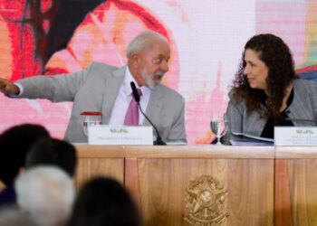 Lula anuncia programa para destinar imóveis desocupados da União para interesse social