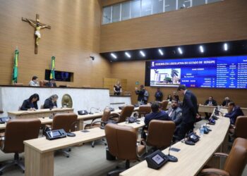 Deputados falam sobre vandalismo de Torcidas Organizadas