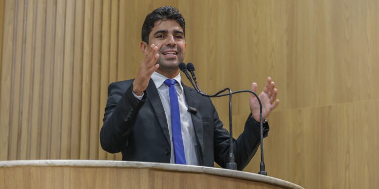 Vereador Pastor Diego renova compromisso com a população aracajuana