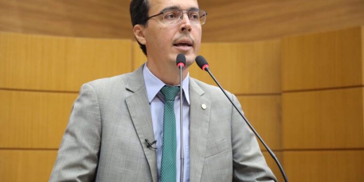 Georgeo enaltece os 35 anos da Fundação Pedro Paes Mendonça