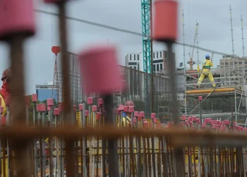 Lula revoga reoneração de 17 setores da economia