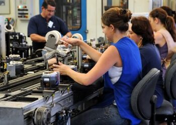 Termina dia 29 prazo para envio de relatórios salariais por empresas