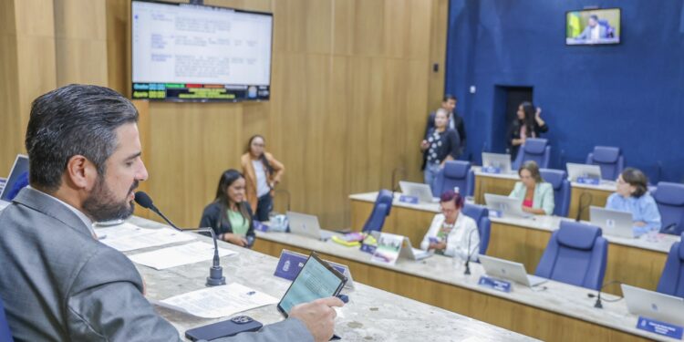 LOA: Vereadores reajustam de 5% para 18% o percentual disposto para o Executivo abrir créditos suplementares