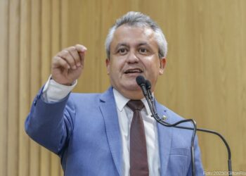 Elber destaca expectativas no primeiro dia de sessão na CMA