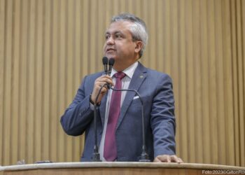 Elber solicita retomada da Lei 3552/2008, de sua autoria, voltada ao combate da Dengue