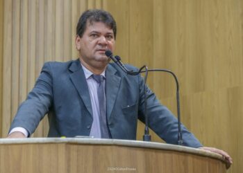 Vereador Miltinho Dantas fala sobre atuação desastrosa da diretora da UBS Cândida Alves, no bairro Industrial