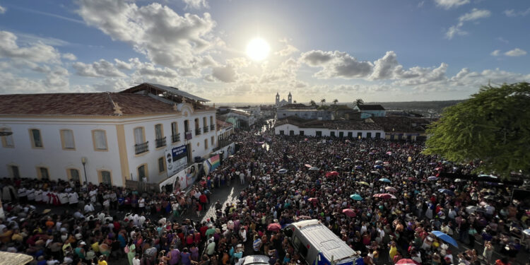 Multidão de fiéis lota Centro Histórico de São Cristóvão do último dia da Romaria de Passos