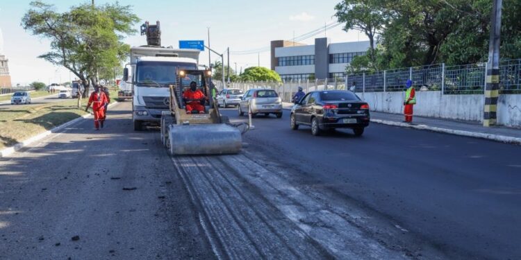 Tancredo Neves: avenida permanece com alterações no trânsito nesta quinta, 22