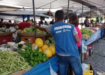 Carnaval: feira livre da terça-feira será suspensa e mercados terão alteração no funcionamento